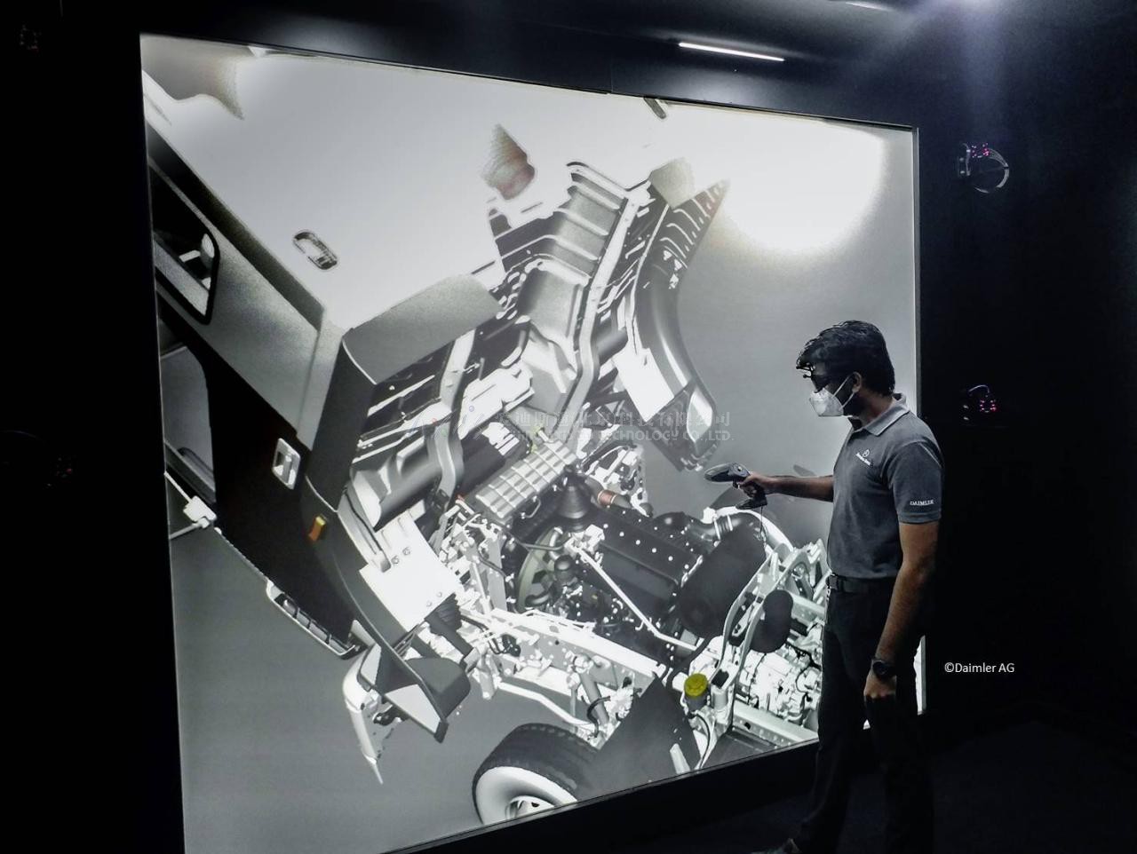 Daimler_Trucks_India_02_1.jpg