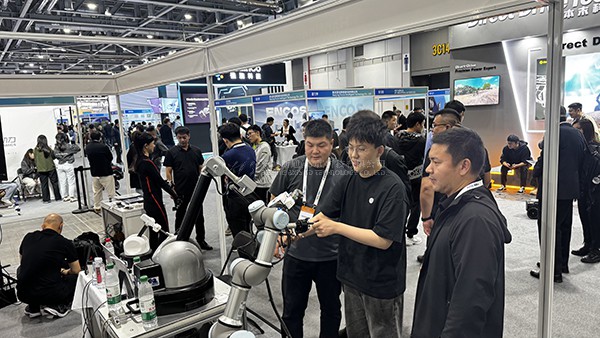 虚拟现实|虚拟仿真|三维虚拟技术|可视化工程|虚拟仿真交互|航空航天|汽车仿真|轮船仿真|列车仿真|多媒体应用|轨道交通|船舶制造|能源矿业|电力仿真|游戏开发|虚拟漫游|建筑设计|石油钻井|核能开放|互动营销|展览展示|爱迪斯通