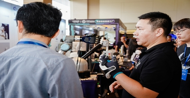 爱迪斯通亮相第四届中国力触觉交互技术应用大会，共同探讨未来力反馈应用新方向