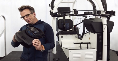 如何在使用Varjo头显时解决眼镜佩戴问题