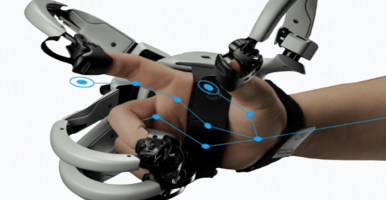 TESLAGLOVE为虚拟现实训练提供真实触觉反馈